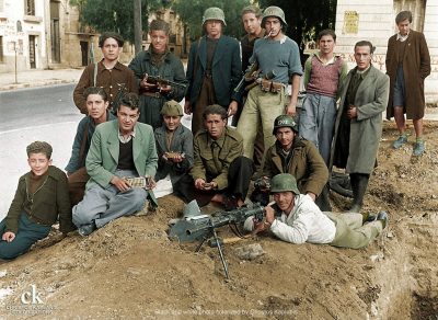 Δεκεμβριανά 1944, το δράμα των αμάχων. Η ομηρία και η απαγωγή χιλιάδων πολιτών από τον ΕΛΑΣ σε απάντηση στις μαζικές συλλήψεις ελασιτών από τους Άγγλους (βίντεο)