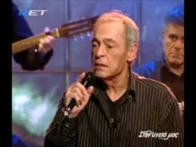 Αντίο στον Νίκο Δημητράτο. Η “μάνα Ελλάς” τον αποχαιρετά με τραγούδι