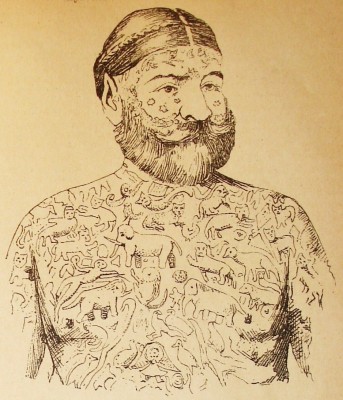 Ο “άσωτος” γιος του οπλαρχηγού Κίτσου Τζαβέλλα φωτογραφίζεται με ολόσωμο τατουάζ το 1893. Η ιστορία του τυχοδιώκτη απόγονου του ήρωα της Επανάστασης
