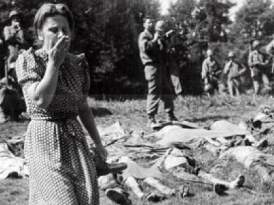 Οι πρώτες αντιδράσεις των γερμανών πολιτών που υποχρεώθηκαν από τους Αμερικανούς να αντρικρίσουν τα θύματα των Ναζί. Τους ανάγκασαν να βοηθήσουν στην ταφή