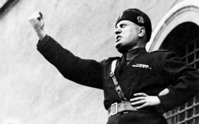 Οι φασίστες αποπέμπουν τον Μουσολίνι και τον συλλαμβάνουν. Η αρχή του τέλους για τον ιταλό δικτάτορα ο οποίος αιφνιδιάστηκε από τους παλιούς του συντρόφους