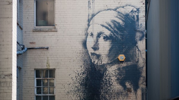 banksy pearl