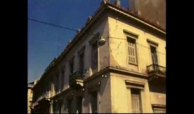 Πώς γκρέμισαν τα νεοκλασικά σπίτια της Αθήνας. Αποκαλυπτικό ντοκιμαντέρ του 1980 με κείμενα του Γιάννη Τσαρούχη και νοσταλγικές εικόνες (βίντεο)