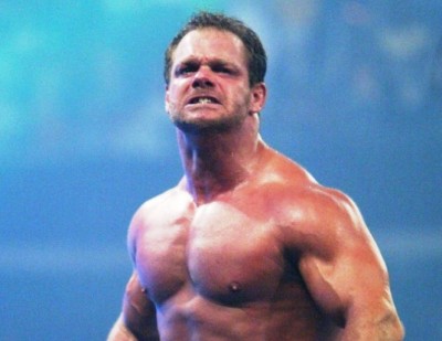 “Crippler”. Ο παλαιστής του WWE, που έπαθε εγκεφαλική βλάβη από τα χτυπήματα και τα αναβολικά.Στραγγάλισε τη γυναίκα του, τον 7χρονο γιο του και αυτοκτόνησε