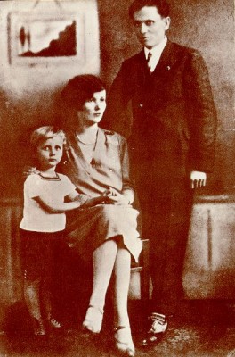 Ο Τίτο με την Πελαγία και τον γιο τους, Ζάρκο