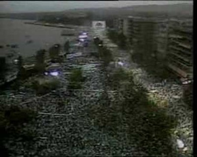 Σε σημείο που ήταν παραλία χτίστηκε το εμβληματικό ξενοδοχείο της Θεσσαλονίκης που προτιμούσαν οι πολιτικοί αρχηγοί για προεκλογικές ομιλίες. Δείτε τι έγινε εκεί το 1985 με τον Α. Παπανδρέου (βίντεο)
