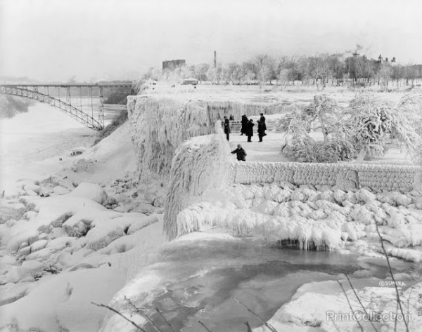 Niagara-Falls-frozen-over-1933-e1453298466451