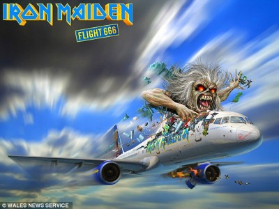 Το αεροσκάφος των Iron Maiden συγκρούστηκε με φορτηγό στη Χιλή. Το πιλοτάρει ο τραγουδιστής τους, αλλά δεν εμπλέκεται στο ατύχημα σύμφωνα με το συγκρότημα