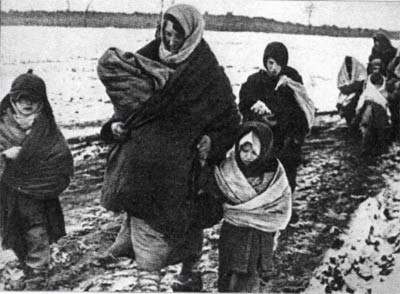 Οι Τάταροι της Κριμαίας. Υπέφεραν από τον Στάλιν και συνεργάστηκαν απροκάλυπτα με τους Ναζί. Μετά τον πόλεμο μεταφέρθηκαν στο Ουζμπεκιστάν, όπου χιλιάδες έχασαν τη ζωή τους