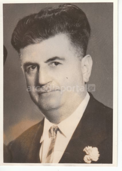 nikolaos_mpravos_1967_antigrafi