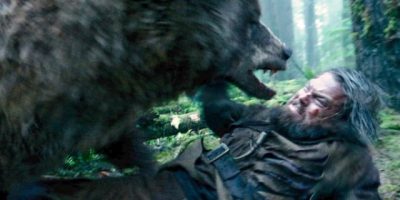 Η αρκούδα που βλέπετε να επιτίθεται στον Λεονάρντο ντι Κάπριο στην ταινία “Η επιστροφή”, είναι ο Γκεν Έννις. Ο Κασκαντέρ που έμαθε να κινείται σαν αληθινή αρκούδα και γύρισε την σκηνή της επίθεσης σε μια λήψη