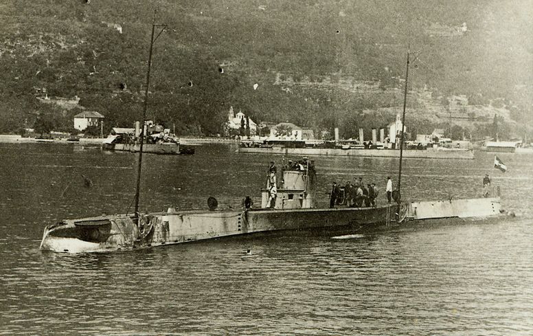 Το U 73 στο Cattaro την άνοιξη του 1916.(International Maritimes Museum Hamburg)