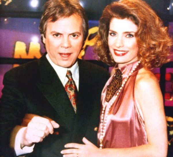 Γιώργος Πολυχρονίου και η Ελένη Μενεγάκη στα πρώτα της τηλεοπτικά βήματα