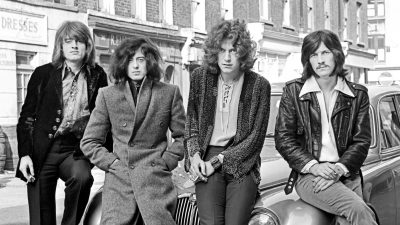 Η διάλυση των Led Zeppelin μετά το ξαφνικό θάνατο του ντράμερ Τζον Μπόναμ, επειδή δεν ήθελαν να συνεχίσουν χωρίς αυτόν. Οι αλλεπάλληλες απόπειρες επανένωσης και η τελευταία κοινή εμφάνιση το 2007