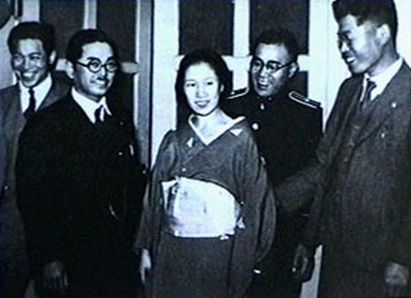Σάντα Άμπε, η διασημότερη πόρνη της Ιαπωνίας που σκότωσε τον εραστή της και του έκοψε το μόριο. Ενέπνευσε την ταινία “Η αυτοκρατορία των αισθήσεων”