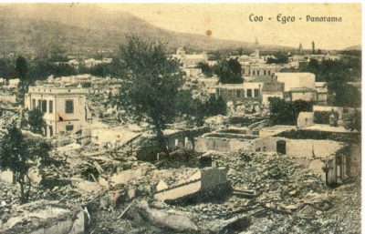 Πώς ο καταστροφικός σεισμός στην Κω το 1933 στάθηκε αφορμή για την ανοικοδόμηση της παλιάς πόλης. Την ξαναέχτισαν οι Ιταλοί διαμορφώνοντας νέα αρχιτεκτονική