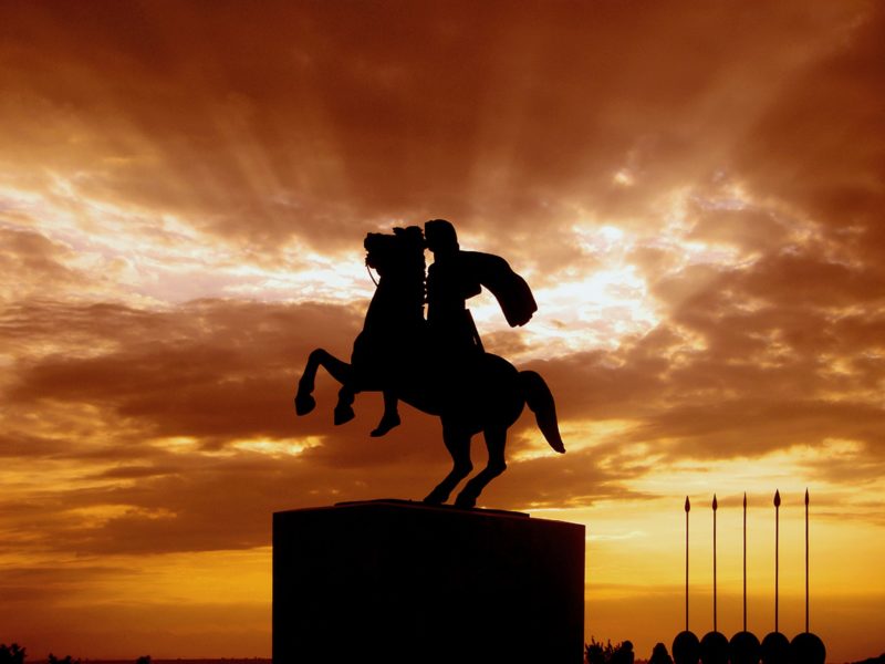 Πώς ο Μ. Αλέξανδρος κατατρόπωσε στα Γαυγάμηλα τον στρατό του Δαρείου. Το τέλος της Περσικής Αυτοκρατορίας και η δολοφονία του Δαρείου από προδοσία