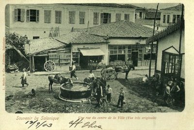 “Καμιά εκατοστή πτώματα αποσυνθεμένα και καταφαγωμένα από τα ποντίκια ήταν ξαπλωμένα πάνω στις πλάκες”. Τα άγνωστα βασανιστήρια του Οθωμανού πασά στη Θεσσαλονίκη και οι δημόσιες εκτελέσεις για παραδειγματισμό