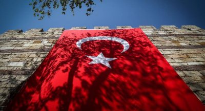 Αναληθείς οι ισχυρισμοί της Τουρκίας για υπόθαλψη τρομοκρατών. Τι απαντά το ελληνικό ΥΠΕΞ στην Τουρκία. CNN Turk: Κάντε εμπάργκο στα στρατιωτικοποιημένα νησιά