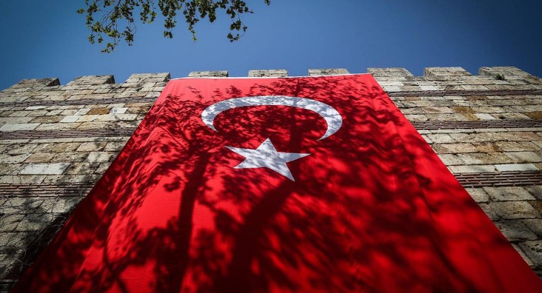 Αναληθείς οι ισχυρισμοί της Τουρκίας για υπόθαλψη τρομοκρατών. Τι απαντά το ελληνικό ΥΠΕΞ στην Τουρκία. CNN Turk: Κάντε εμπάργκο στα στρατιωτικοποιημένα νησιά
