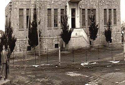 Τα άγνωστα στρατόπεδα συγκέντρωσης στην Πτολεμαΐδα και ο ρόλος όσων συνεργάστηκαν με τους Ναζί. Η μοίρα των ορφανών παιδιών μετά το ολοκαύτωμα στο Μεσόβουνο Κοζάνης