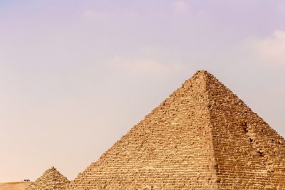 Βρέθηκε το αρχαιότερο τυρί στον κόσμο μέσα σε αιγυπτιακό τάφο του ηγέτη της αρχαίας Μέμφιδας. Ποιο είναι το θανάσιμο μυστικό του