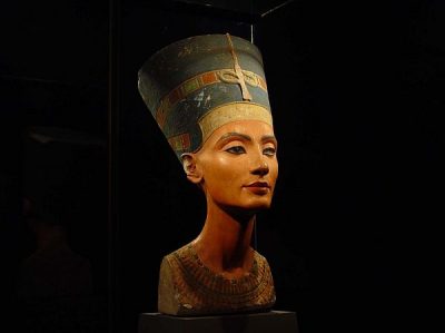 Οι Αιγύπτιοι ζητούν από τους Γερμανoύς να επιστρέψουν την προτομή της βασίλισσας Νεφερτίτης. Το αριστούργημα αιγυπτιακής τέχνης, βρίσκεται στο Βερολίνο από το 1912