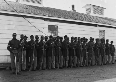 Οι μαύροι στρατιώτες που πολέμησαν με τους Νότιους αλλά και με τους Βόρειους. Γιατί στο τέλος του εμφυλίου πολέμου, δεν τους ήθελε κανείς