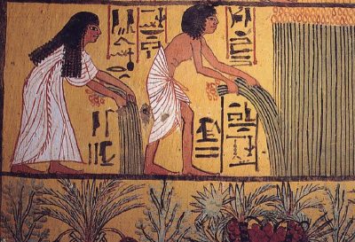 H πρώτη καταγεγραμμένη εργατική απεργία έγινε στην αρχαία Αίγυπτο τον 12ο αιώνα π.Χ. Οι απεργοί ήταν οικοδόμοι και διαδήλωσαν με σύνθημα “πεινάμε”. Τι κατάφεραν
