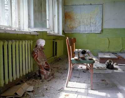 Ανατριχιαστικές εικόνες από την απαγορευμένη ζώνη στο Τσέρνομπιλ. Η πόλη των 50.000 κατοίκων εκκενώθηκε μέσα σε τρεις ώρες και ο χρόνος έχει σταματήσει στη σοβιετική εποχή