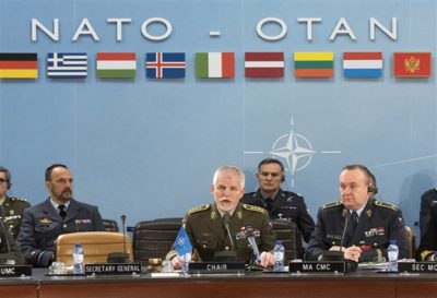 Η δημουργία του ΝΑΤΟ με στόχο να είναι: “οι Αμερικανοί μέσα, οι Ρώσοι έξω και οι Γερμανοί κάτω”. Η Ελλάδα μπήκε στο ΝΑΤΟ την ίδια μέρα με την Τουρκία