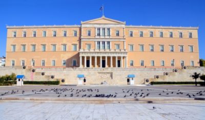 Quiz: Πόσο καλά γνωρίζετε τους πρωθυπουργούς της Ελλάδας; Ποιος ήταν ο πρώτος πρωθυπουργός της μεταπολίτευσης; Ποιος πρωθυπουργός αυτοκτόνησε ενώ βρισκόταν στην εξουσία;