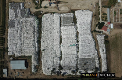 Πτήση πάνω από την “τοξική βόμβα” στην όχθη του Αλφειού. Εκεί όπου 100.000 δέματα σκουπιδιών παραμένουν ξεχασμένα σε μια έκταση 50 στρεμμάτων (βίντεο drone)