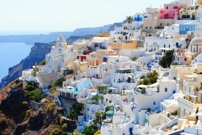 Quiz για τα ελληνικά νησιά. Ποιο είναι το «νησί των σφουγγαράδων» και ποιο το «νησί της μακροζωίας»; Πού γυρίστηκε το “Mamma Mia”;
