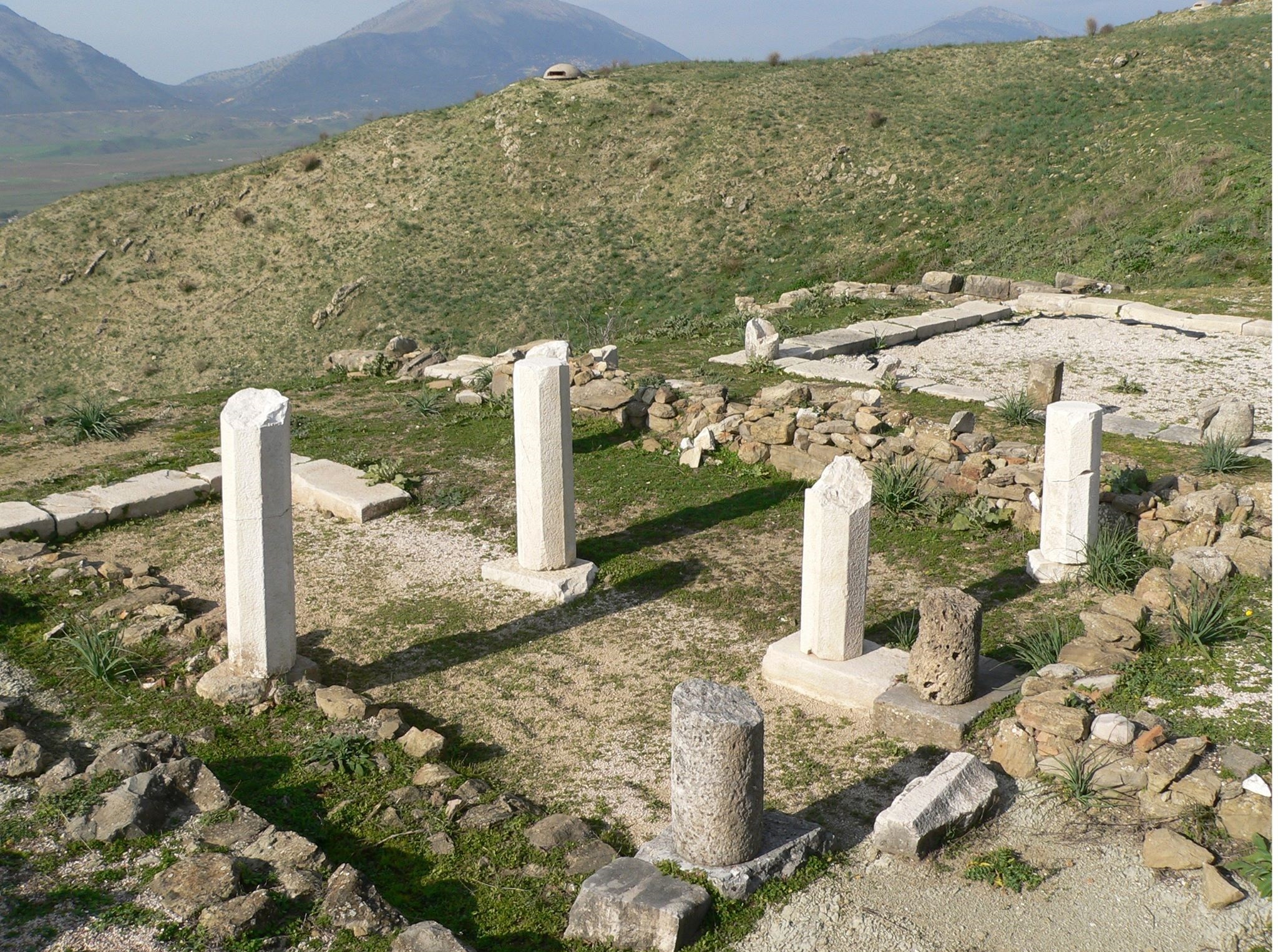 Τα λησμονημένα αρχαιοελληνικά μνημεία της Αλβανίας. Η προσπάθεια των εθνικιστών να τα βαφτίσουν ρωμαϊκά ή να τα καταστρέψουν. Ποια περιοχή θεωρείται το δεύτερο Άγιο Όρος