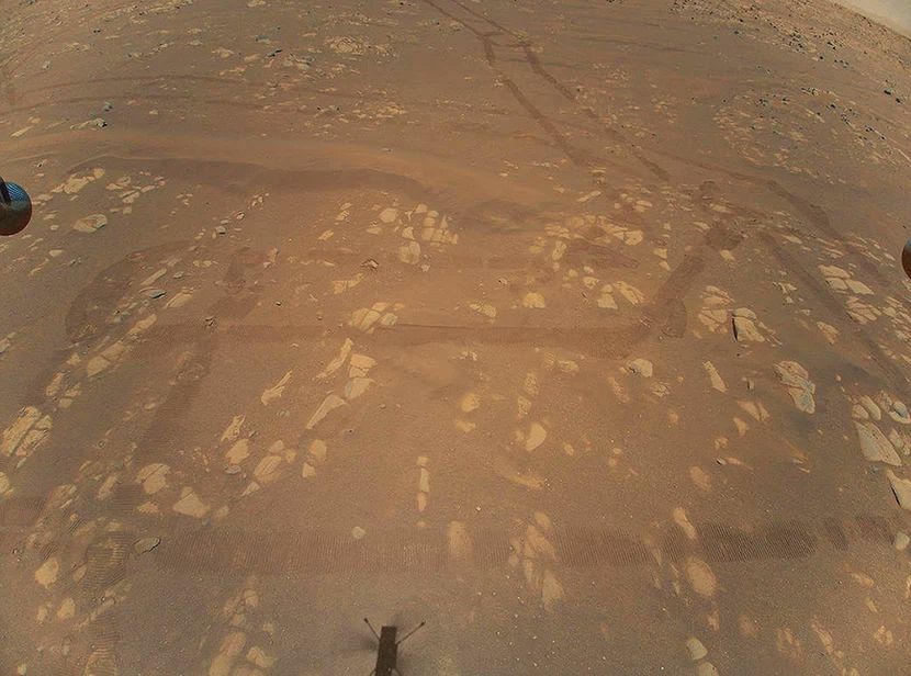Πλανήτης Άρης. Οι πρώτες έγχρωμες φωτογραφίες από drone της NASA. Γιατί ο κόκκινος πλανήτης “μάγευε” τους ανθρώπους από την αρχαιότητα. Οι εικασίες για ύπαρξη ζωής