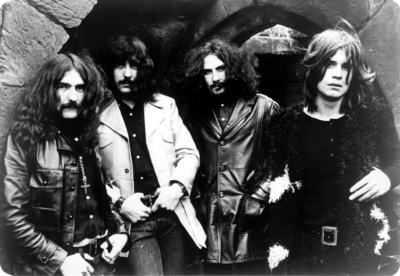 Το πρώτο όνομα των Black Sabbath ήταν μάρκα Τάλκ, και το δεύτερο θύμιζε στον Όζυ, εμετό! Πώς κατέληξαν στην ονομασία της μπάντας