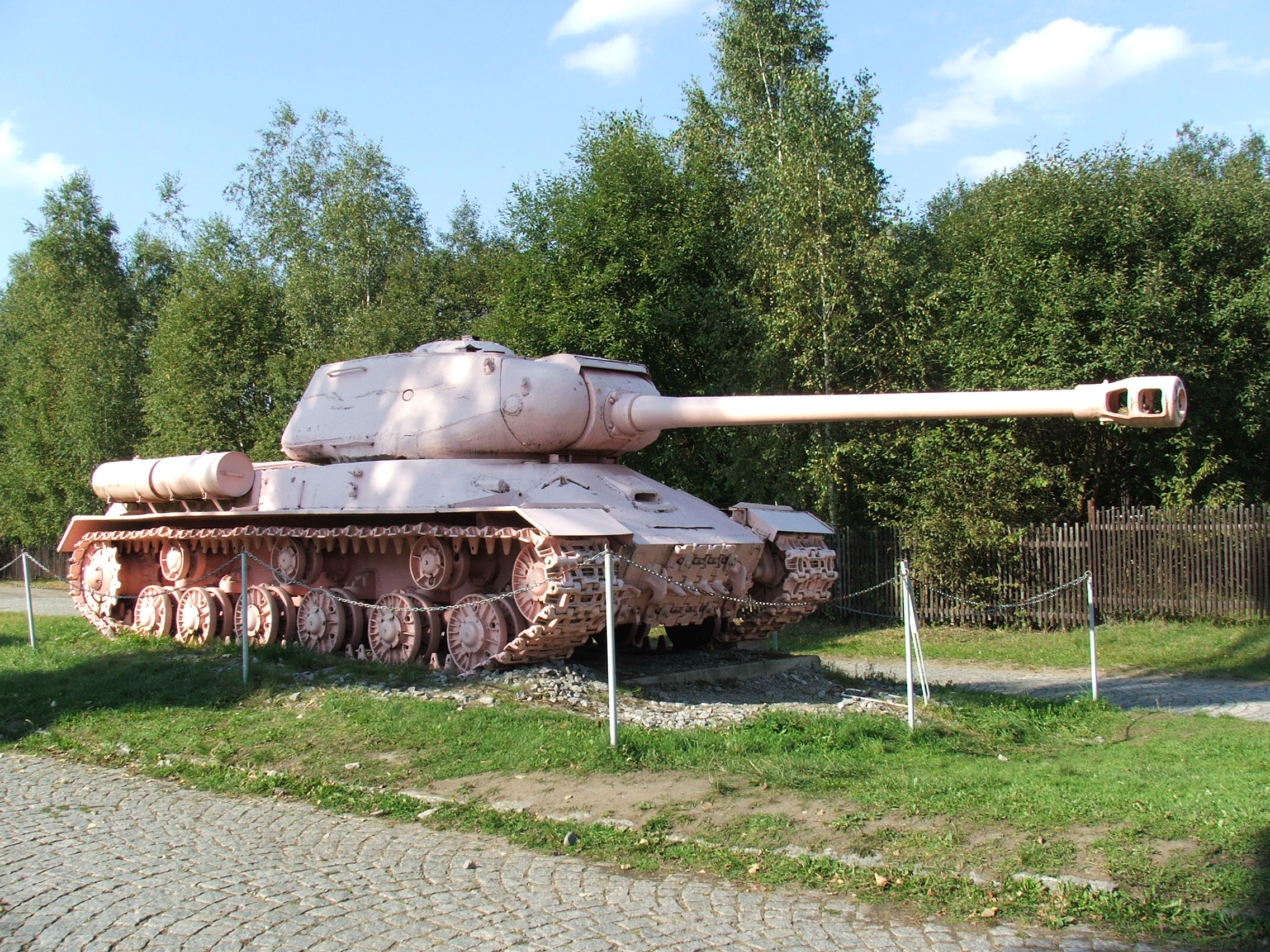 soviet union tank prague pink David Černý 