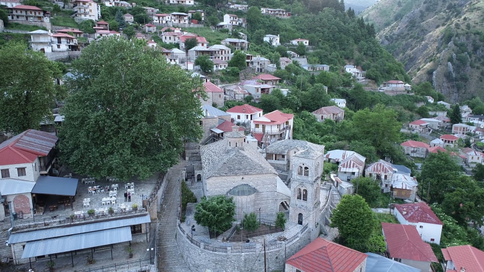 Τζούρτζια. Το ιστορικό χωριό των Μετεώρων με την παλαιότερη αδελφότητα Βλάχων στην Ελλάδα. 