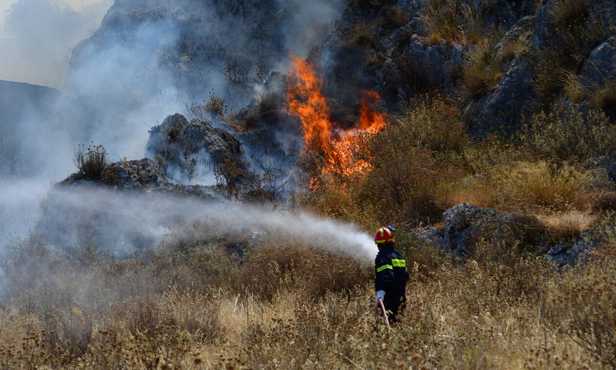 Πολύ υψηλός κινδύνος πυρκαγιάς για άυριο, προειδοποιεί η Πολιτική Προστασία – Οι περιοχές κινδύνου