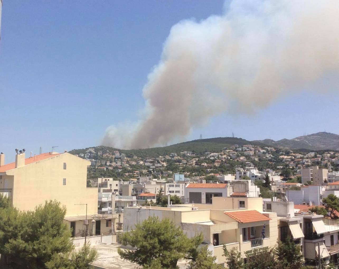 Έκτακτη Ενημέρωση από Χρυσοχοΐδη και Χαρδαλιά για φωτιά σε Σταμάτα και Διόνυσο – Τέσσερις προσαγωγές υπόπτων