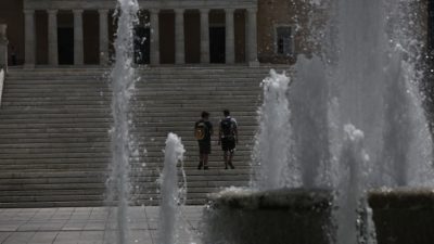 Όλα τα μέτρα του Υπουργείου Εργασίας ενόψει καύσωνα. Για ποιους συστήνει παύση εργασιών 12:00 με 16:00