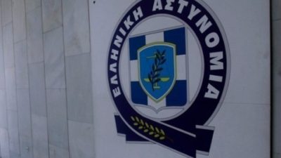 Γυναικοκτονία στη Δάφνη. Σε διαθεσιμότητα οι αστυνομικοί που κλήθηκαν για ενδοοικογενειακή βία