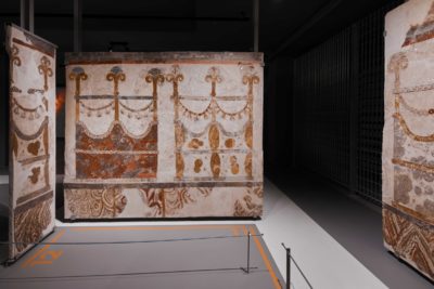 Αποκαλύπτεται η προϊστορική Θήρα. Δείτε τις υπέροχες τοιχογραφίες από το Ακρωτήρι ηλικίας σχεδόν 3700 ετών.
