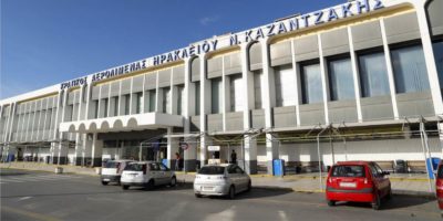 Δεκαεννιά  άτομα συνελήφθησαν στο αεροδρόμιο Ηρακλείου με πλαστά ταξιδιωτικά έγγραφα