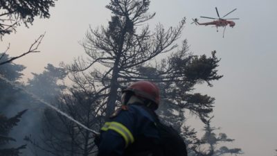 Βελτιωμένη η κατάσταση στην Αττική – Κανένα ενεργό μέτωπο, μόνο μικροεστίες. Περιπολίες για πιθανούς εμπρησμούς