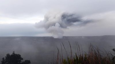 «Ξύπνησε» και πάλι το ηφαίστειο Κιλαουέα στη Χαβάη. Σε αυξημένο επίπεδο συναγερμού (Βίντεο)