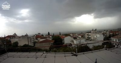 “Shelf Cloud”. Το εντυπωσιακό σύννεφο που “σκέπασε” τη Χαλκιδική – Πως δημιουργείται