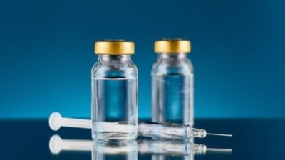 Χωρίς εμβόλιο οι άνθρωποι θα μολύνονται ξανά από τον κορονοϊό κάθε 16 μήνες- Τι δείχνει νέα έρευνα