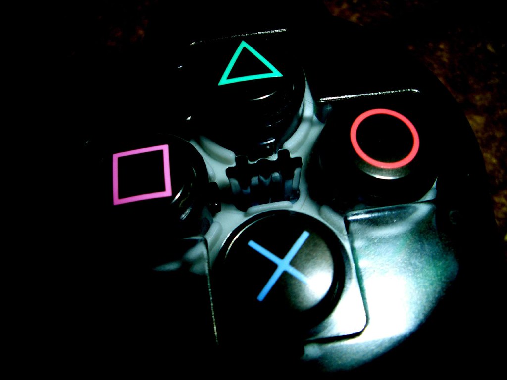 Τι συμβολίζουν το τρίγωνο, το τετράγωνο και ο κύκλος στο χειριστήριο του PlayStation. Οι αλλαγές στις ΗΠΑ